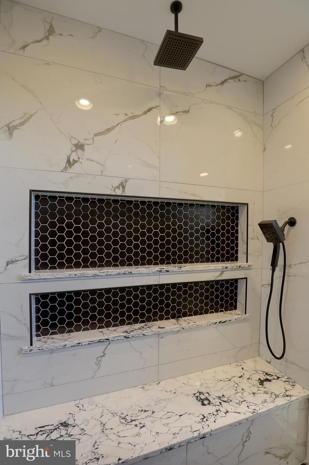 HAYDN MANOR - Residential