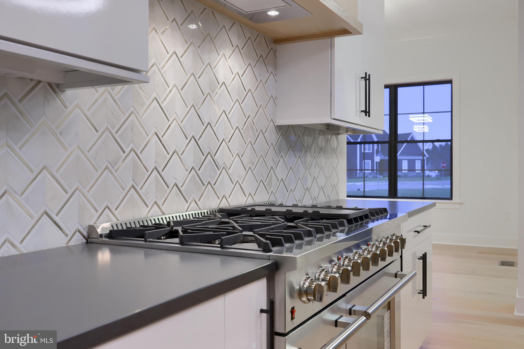 HAYDN MANOR - Residential