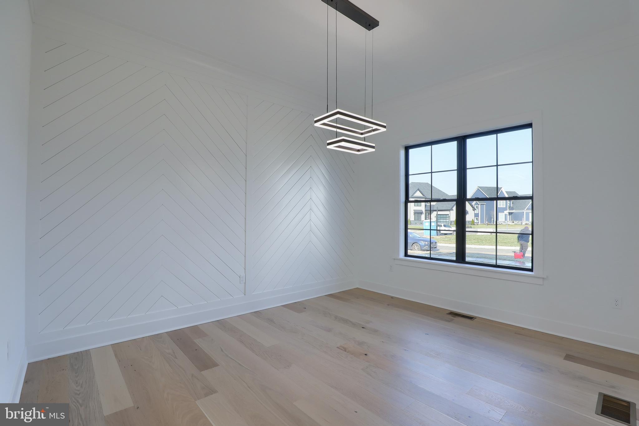 HAYDN MANOR - Residential