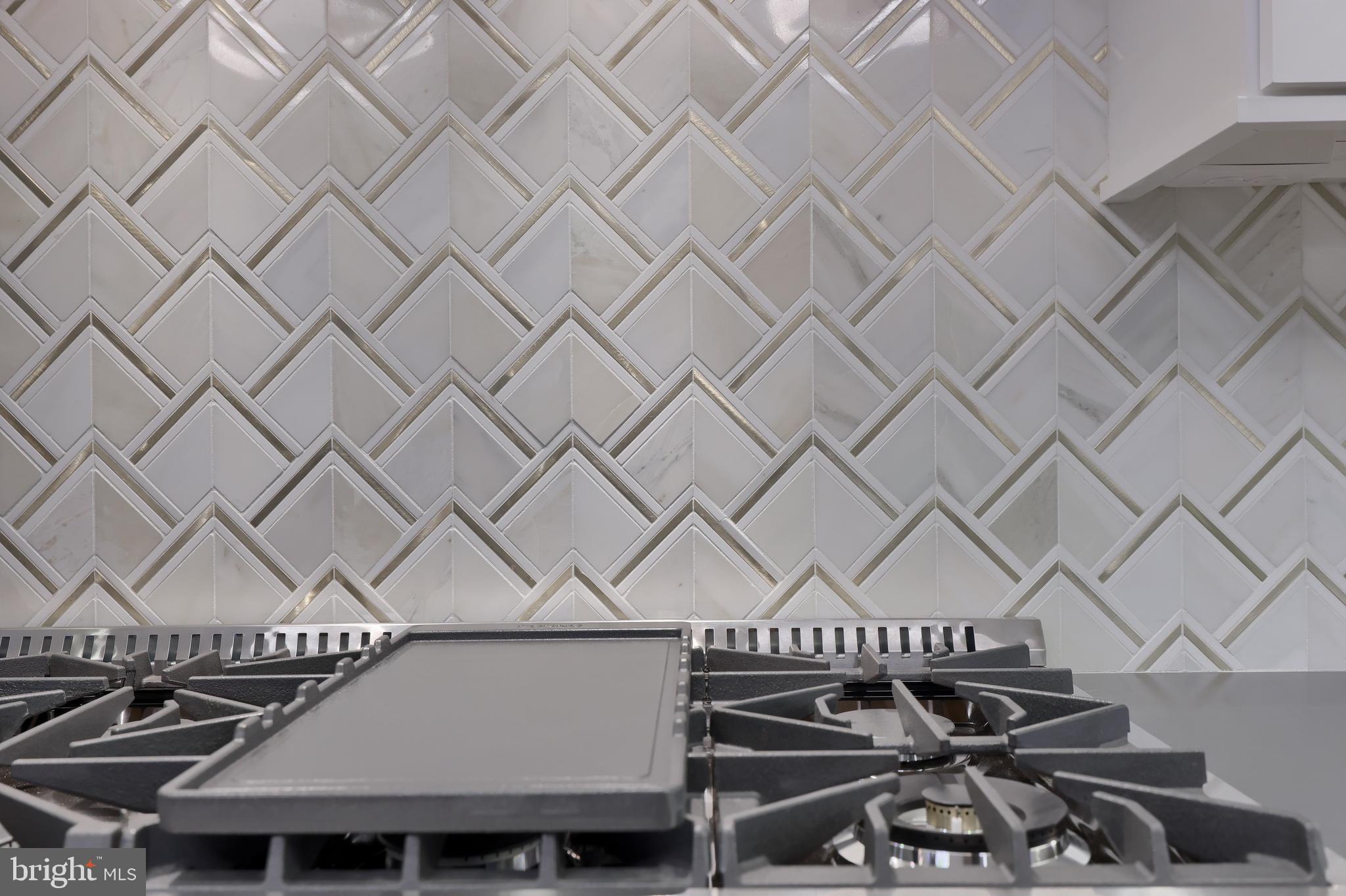 HAYDN MANOR - Residential