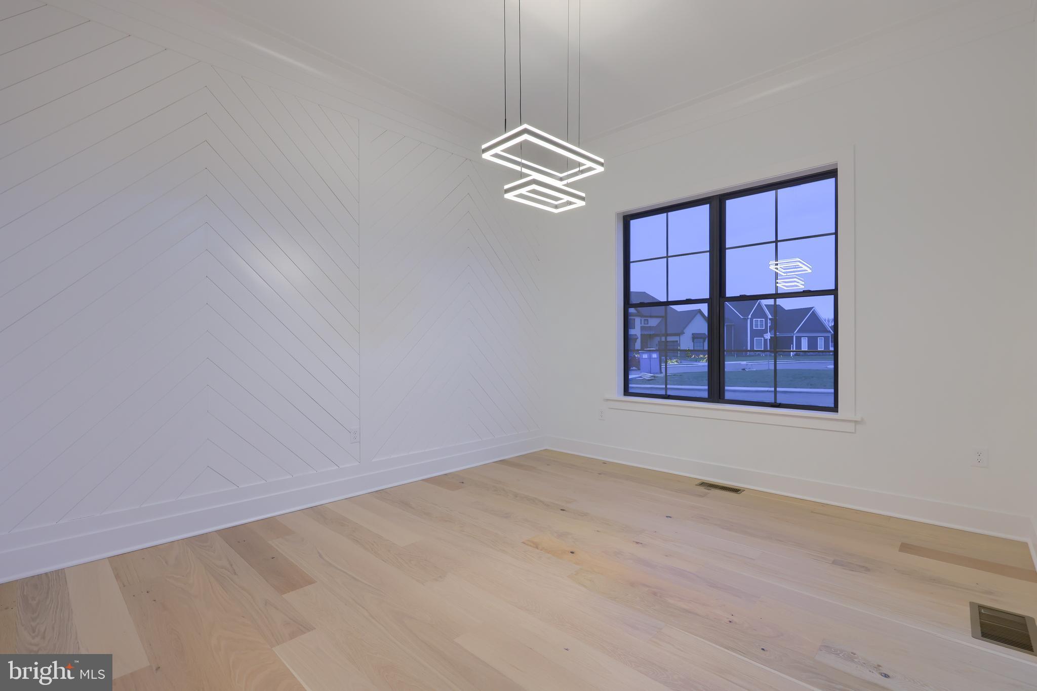 HAYDN MANOR - Residential