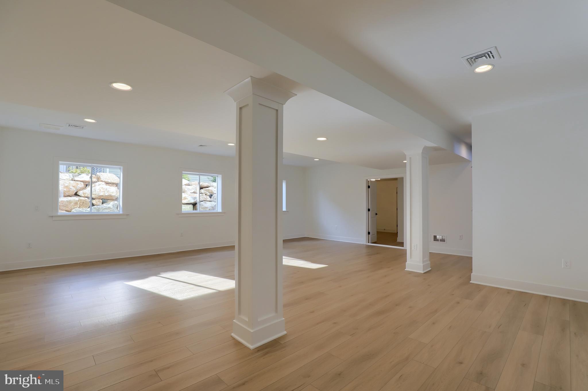 HAYDN MANOR - Residential