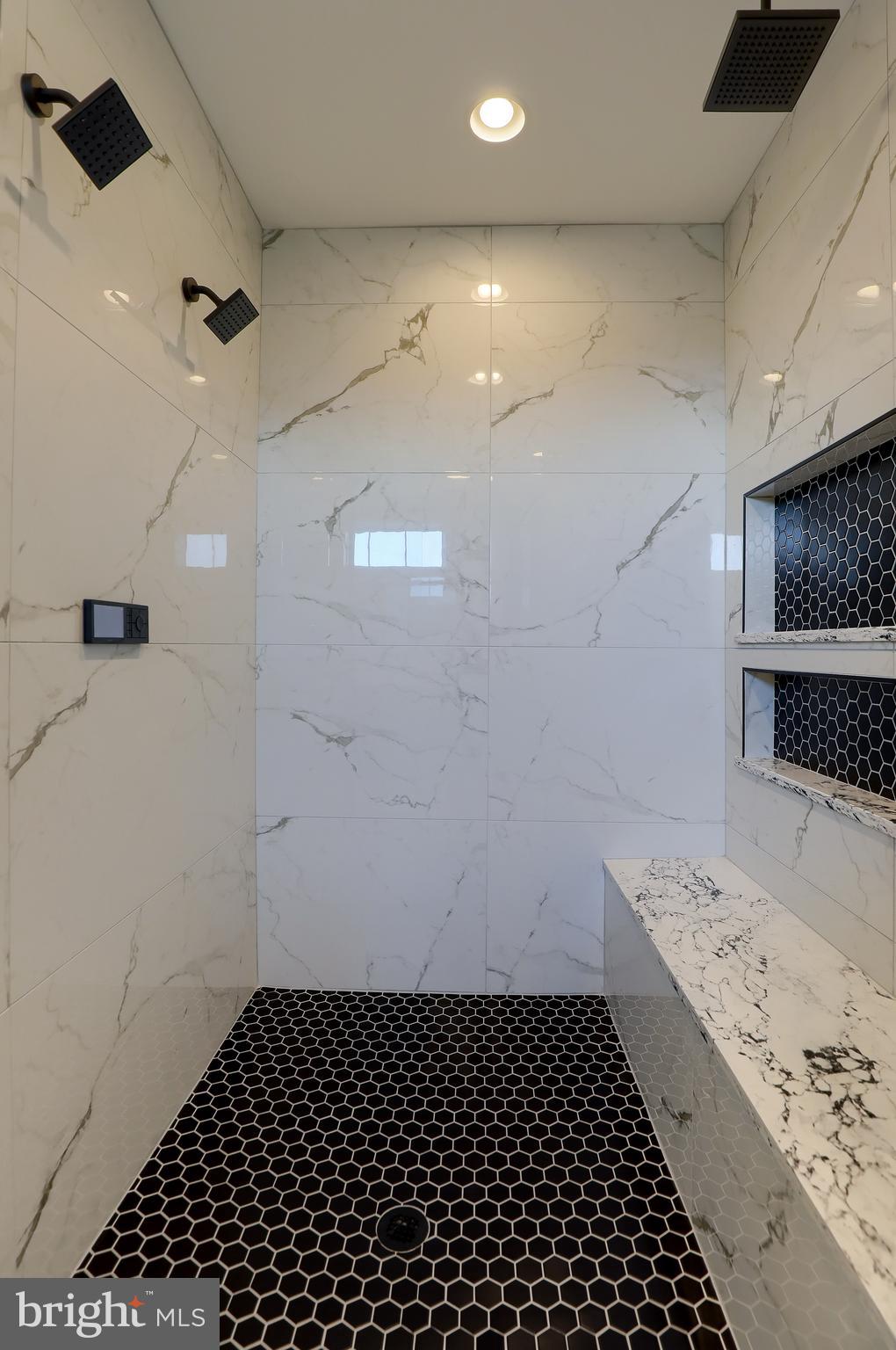 HAYDN MANOR - Residential