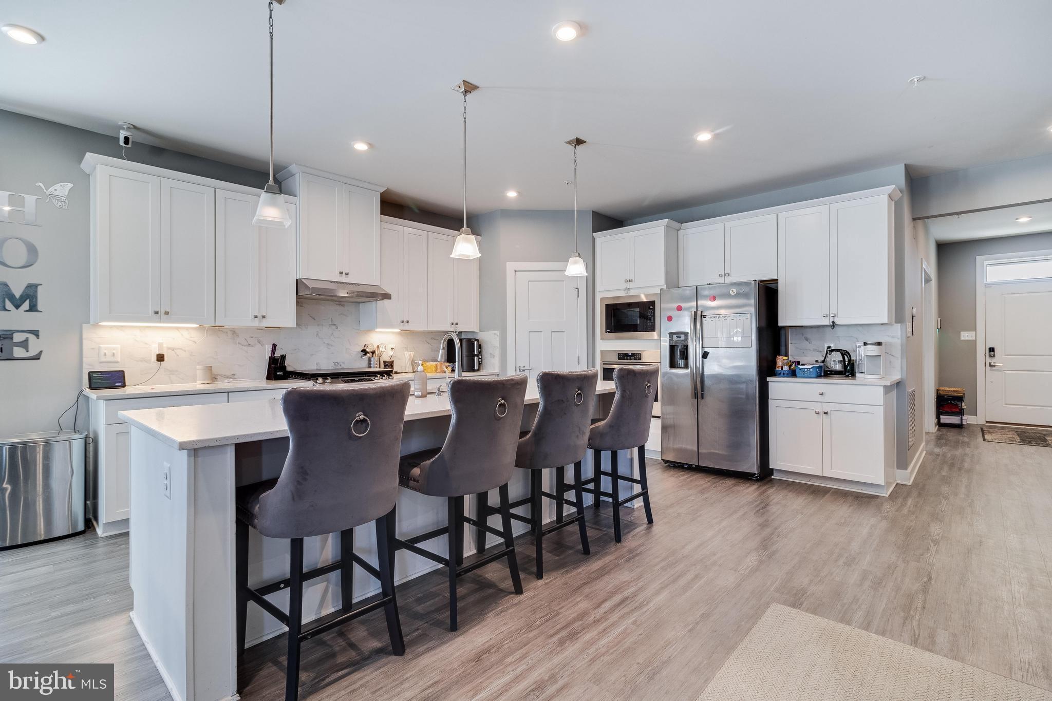 8798 BANCROFT DRIVE