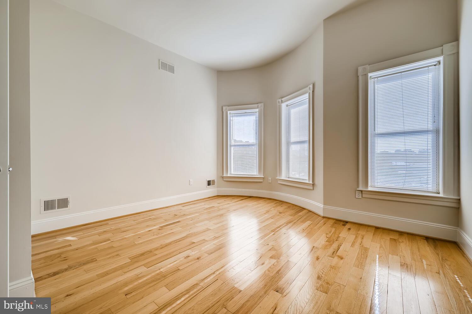 STATION NORTH ARTS DISTRICT - Residential Income