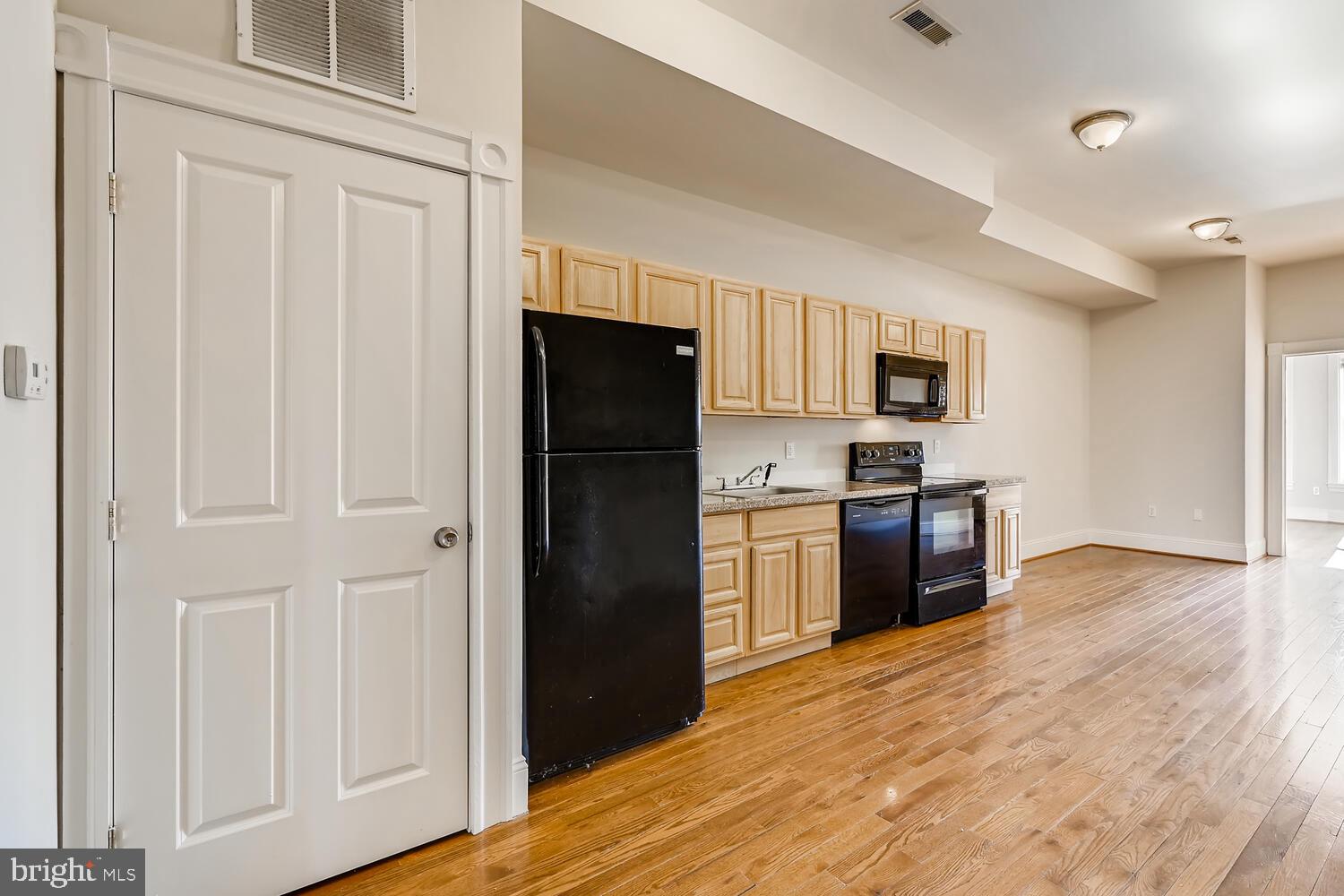 STATION NORTH ARTS DISTRICT - Residential Income