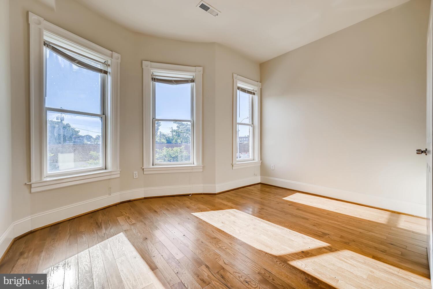 STATION NORTH ARTS DISTRICT - Residential Income