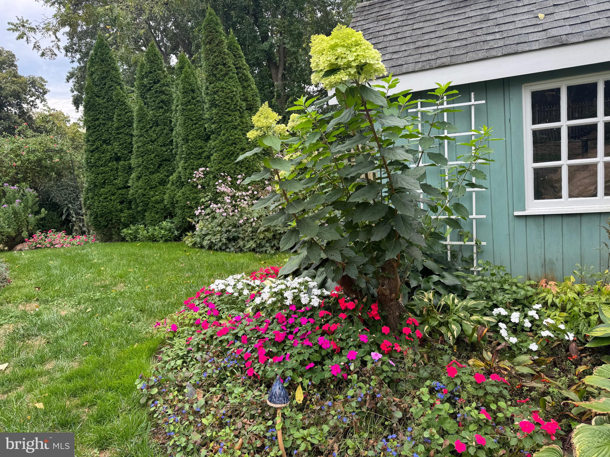 HILLCRESTSHIRE - Residential