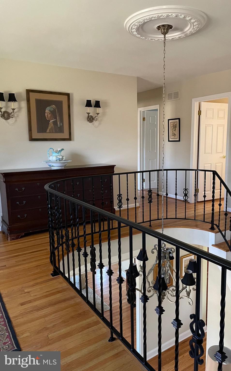 HILLCRESTSHIRE - Residential