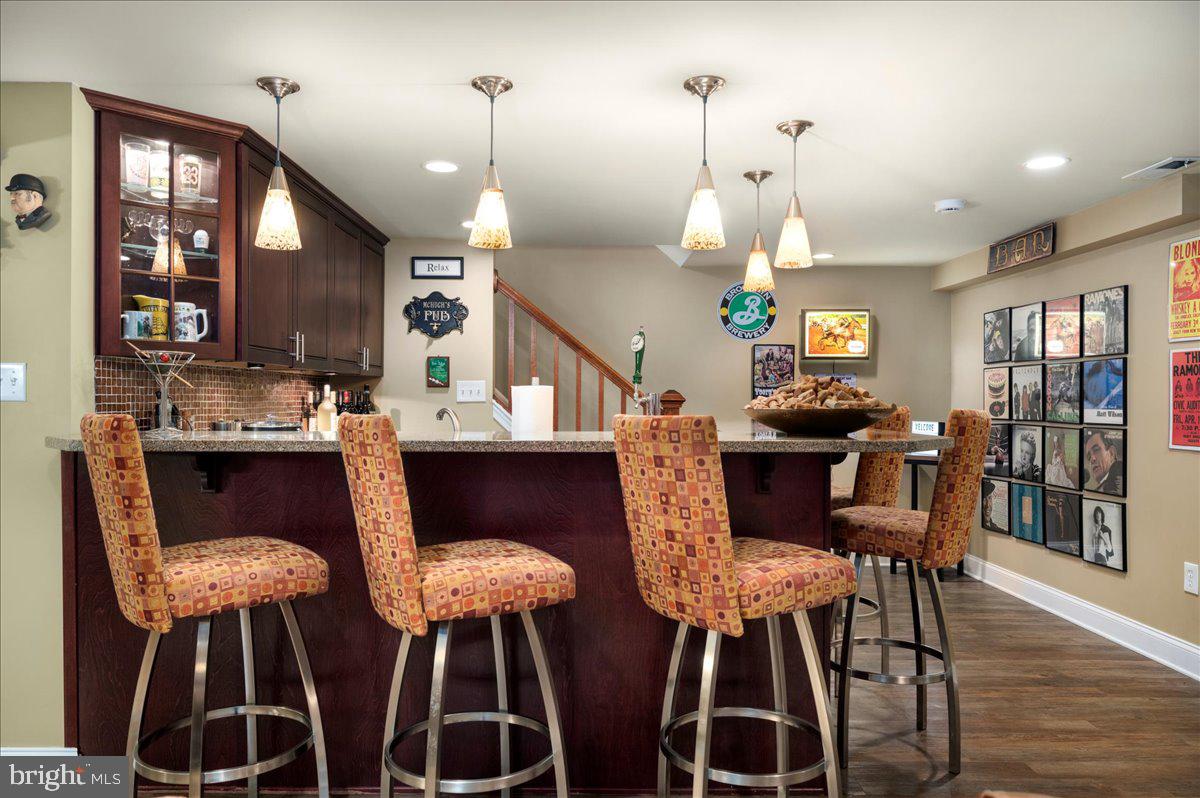 HILLCRESTSHIRE - Residential