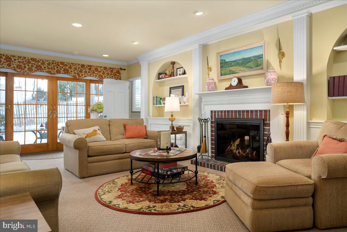 HILLCRESTSHIRE - Residential