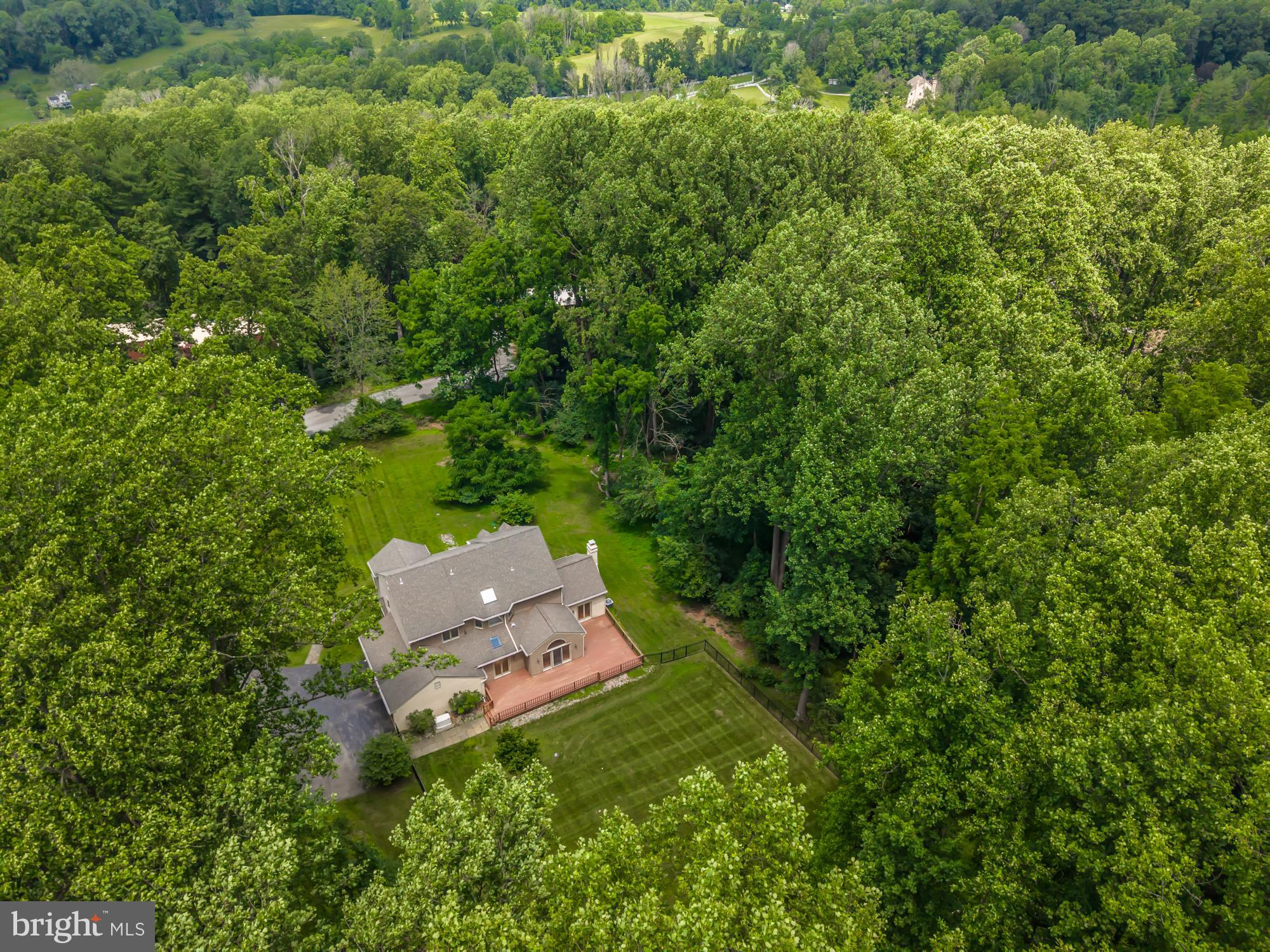 1024 TINKERHILL LANE