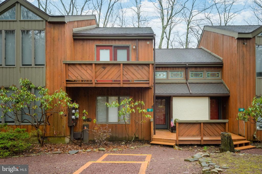 Photo of 87 Warbler Court, LAKE HARMONY, PA 18624 (MLS # PACC2007324)