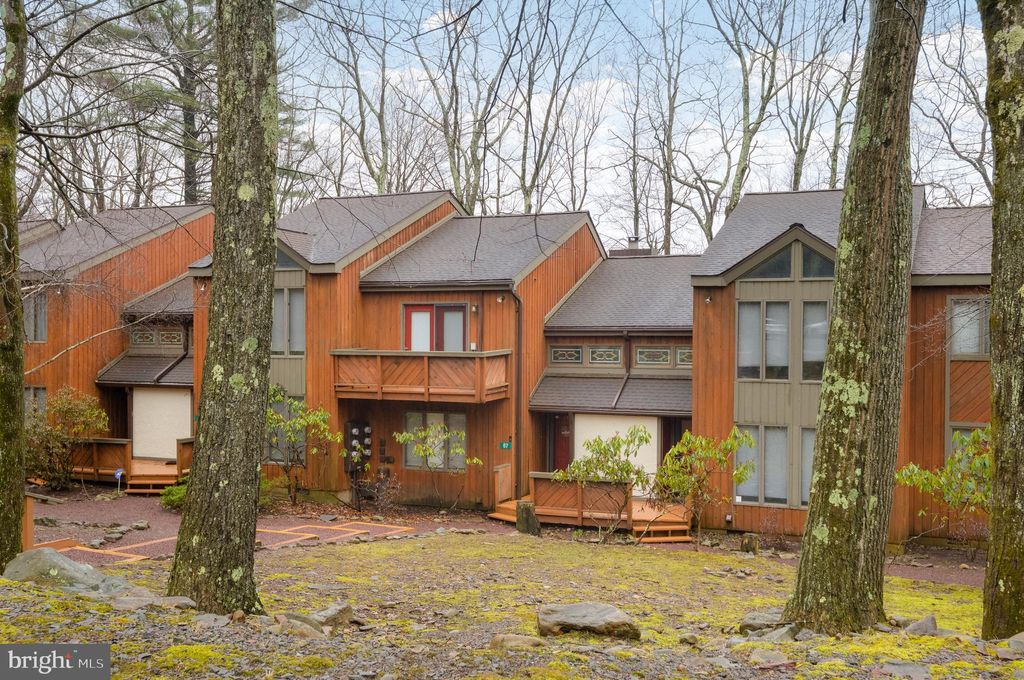 Photo of 87 Warbler Court, LAKE HARMONY, PA 18624 (MLS # PACC2007324)