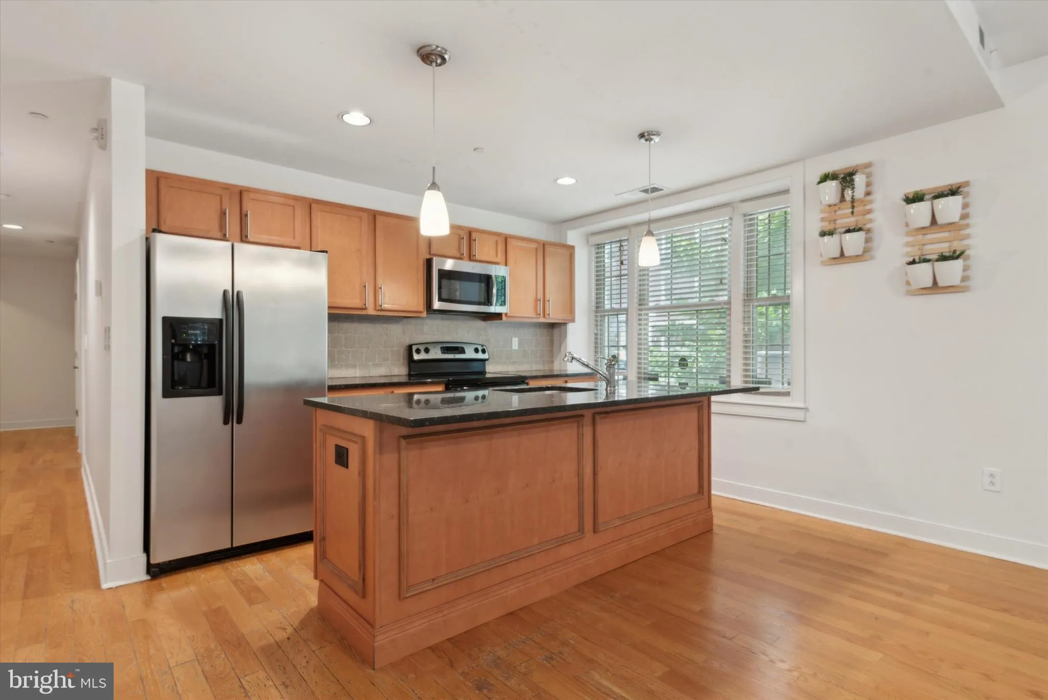 Philadelphia, Pennsylvania 19104, United States, 2 Bedrooms Bedrooms, ,2 BathroomsBathrooms,Residential,Active,90275