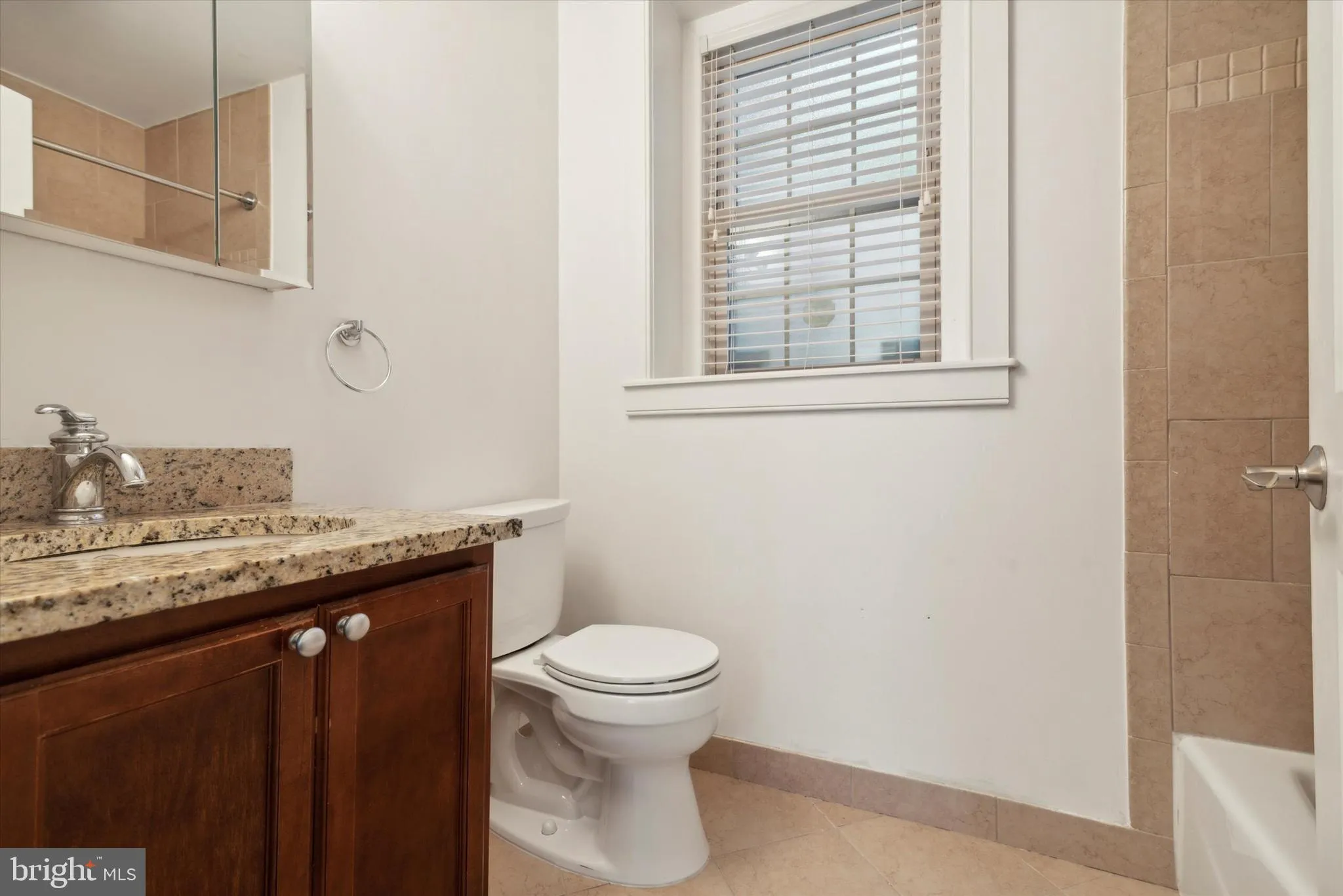 Philadelphia, Pennsylvania 19104, United States, 2 Bedrooms Bedrooms, ,2 BathroomsBathrooms,Residential,Active,90275