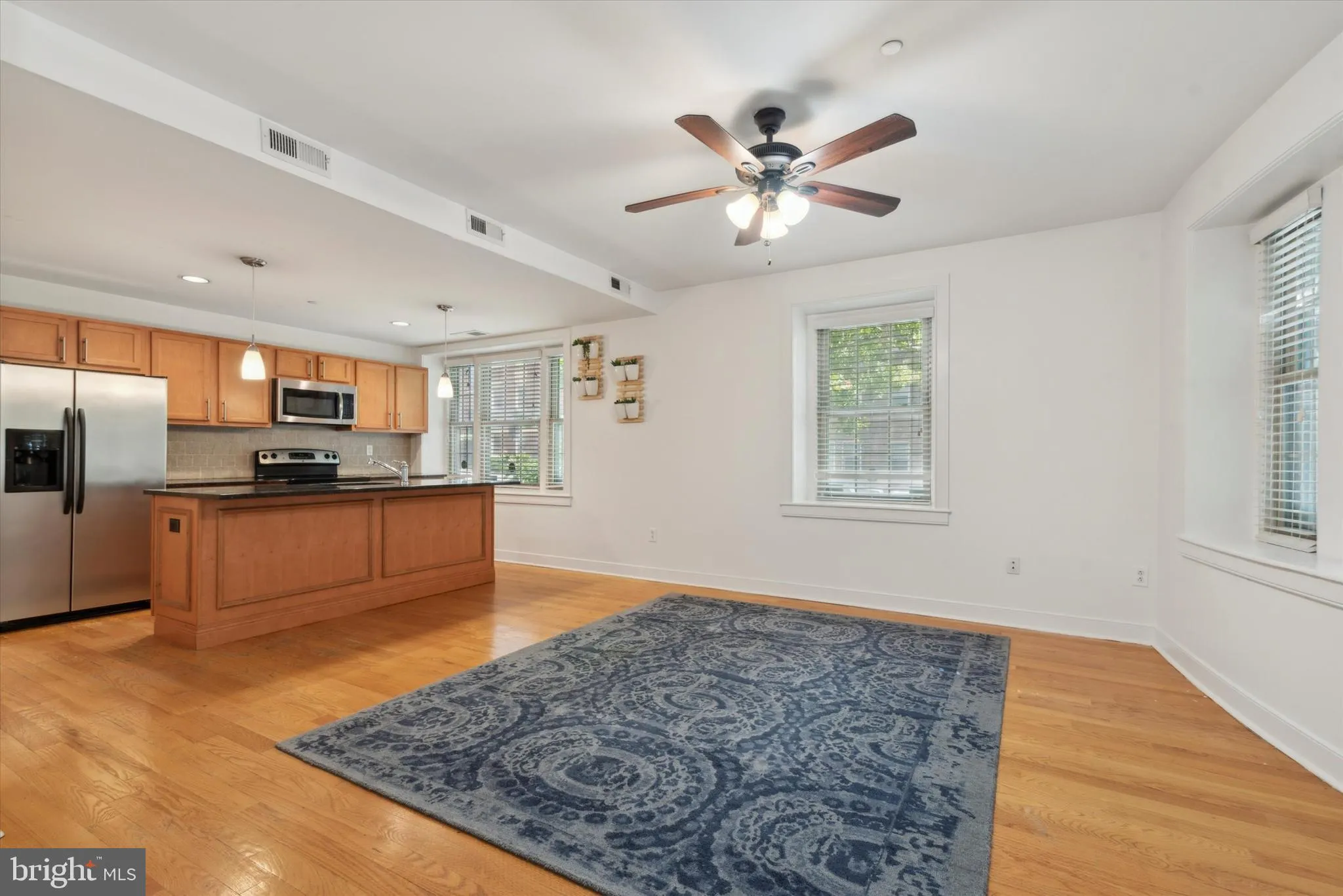 Philadelphia, Pennsylvania 19104, United States, 2 Bedrooms Bedrooms, ,2 BathroomsBathrooms,Residential,Active,90275
