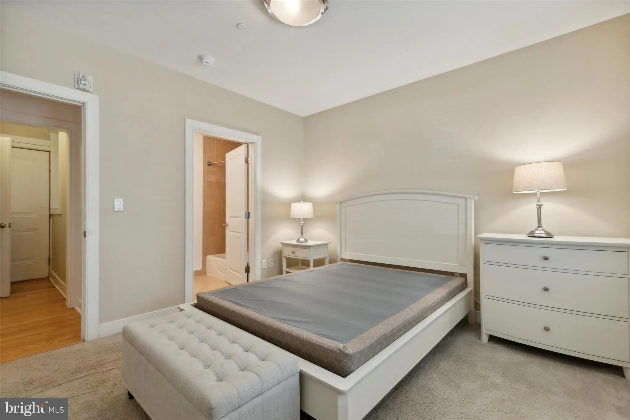Philadelphia, Pennsylvania 19104, United States, 2 Bedrooms Bedrooms, ,2 BathroomsBathrooms,Residential,Active,90275