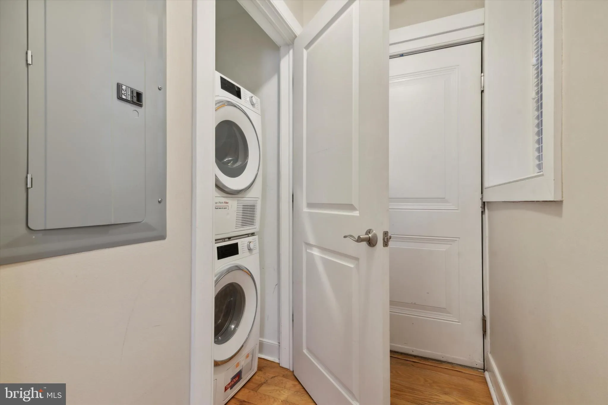 Philadelphia, Pennsylvania 19104, United States, 2 Bedrooms Bedrooms, ,2 BathroomsBathrooms,Residential,Active,90275