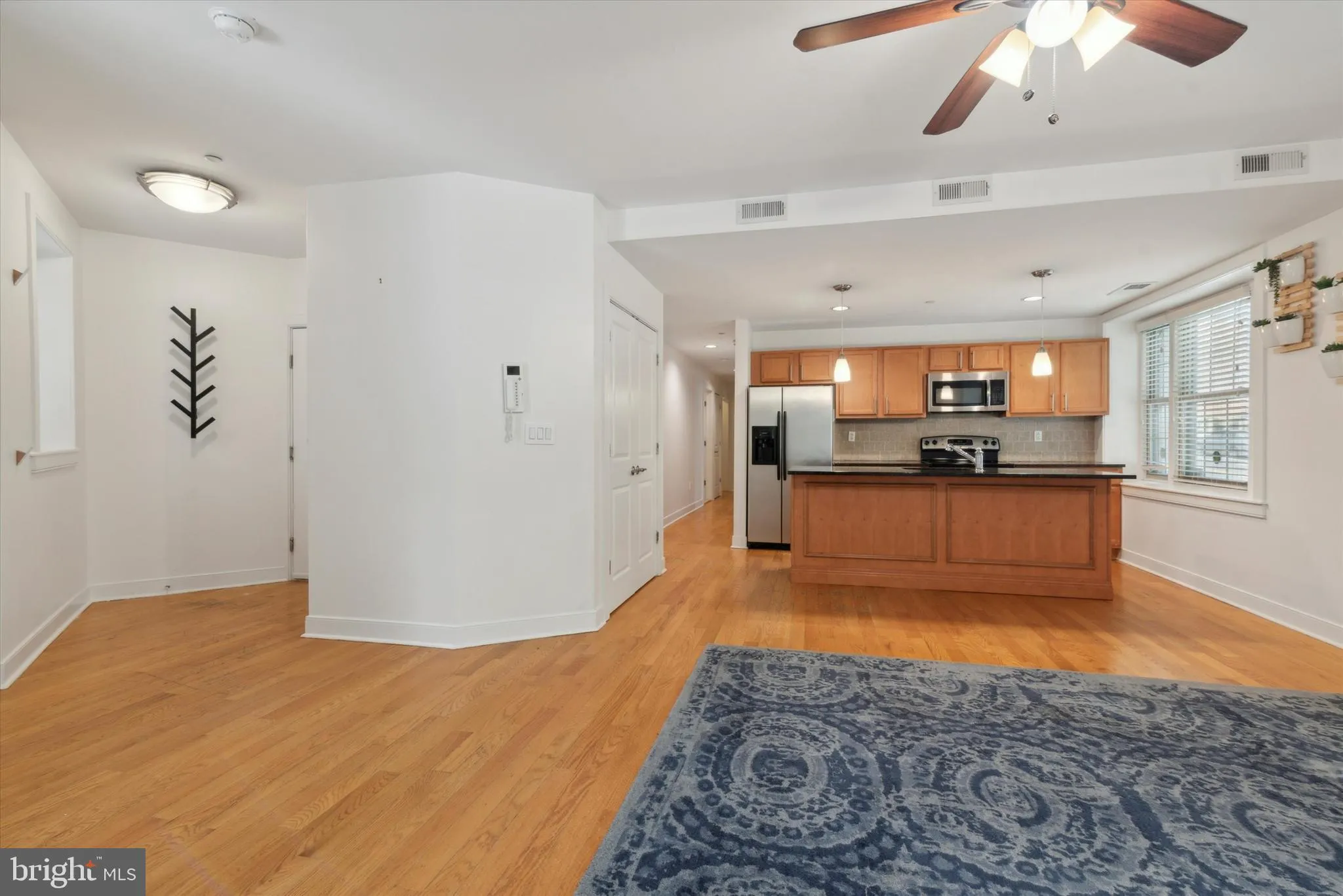 Philadelphia, Pennsylvania 19104, United States, 2 Bedrooms Bedrooms, ,2 BathroomsBathrooms,Residential,Active,90275