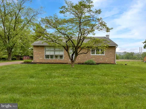 921 Spring City Road, Phoenixville, PA MLS: PACT2097444