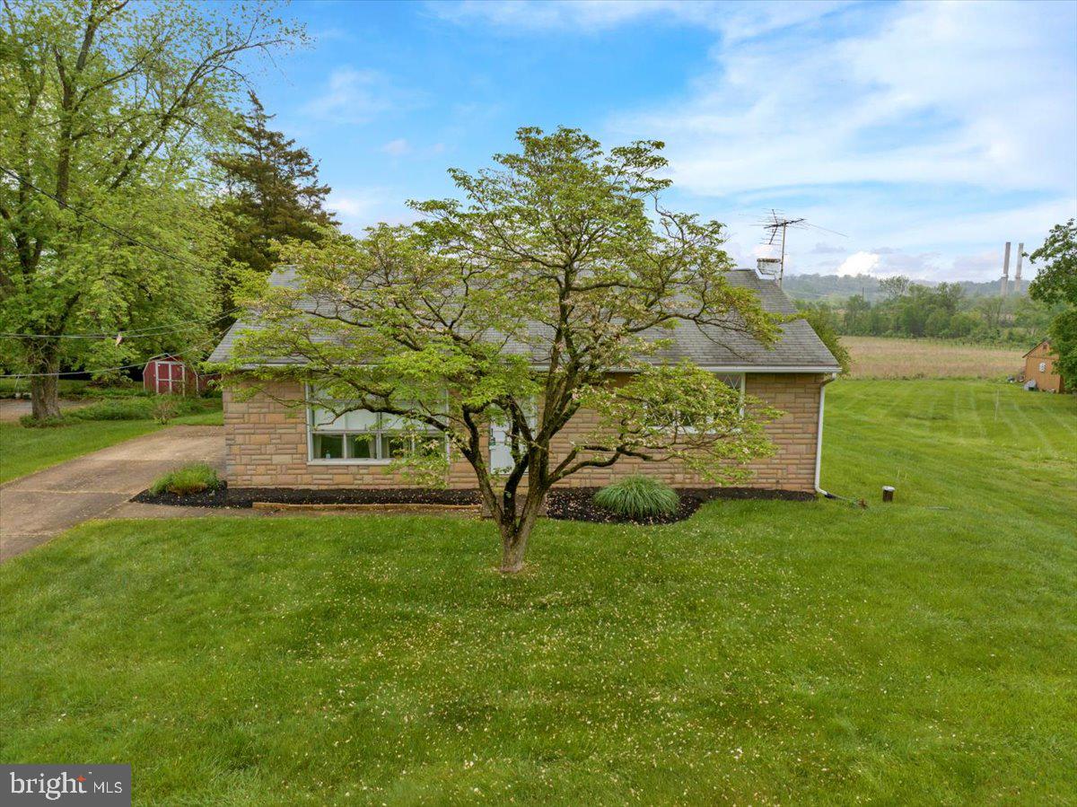 921 SPRING CITY ROAD
