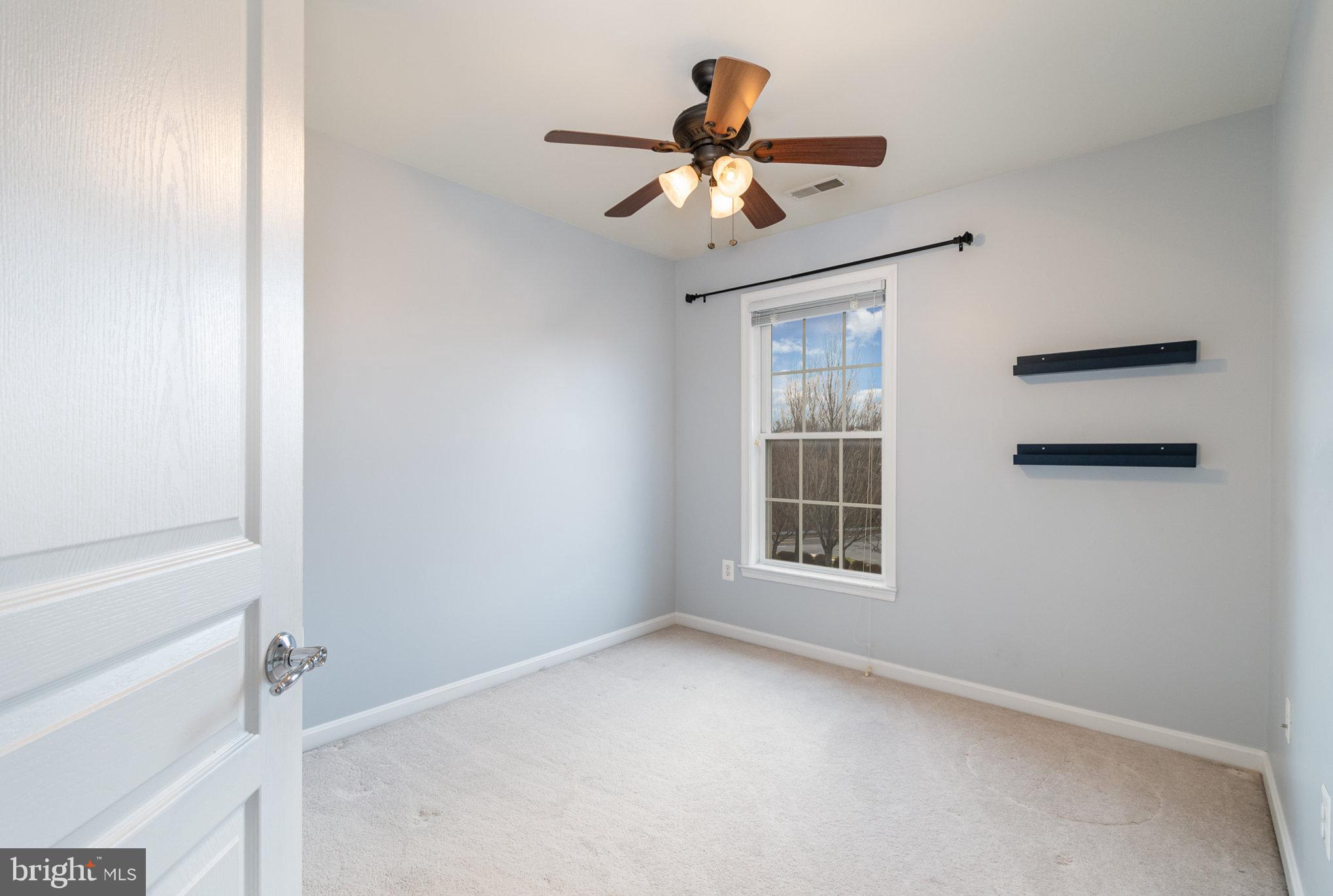 WHISPERING CREEK - Residential