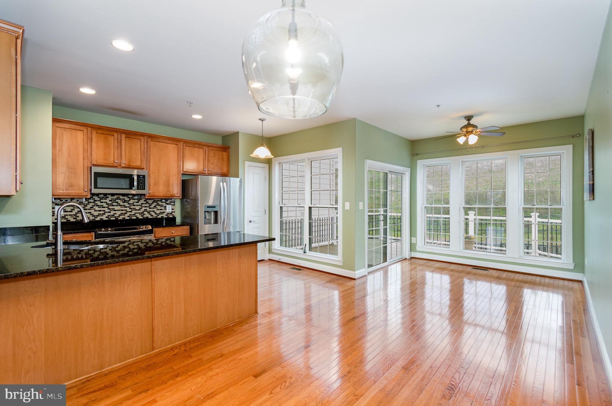 WHISPERING CREEK - Residential