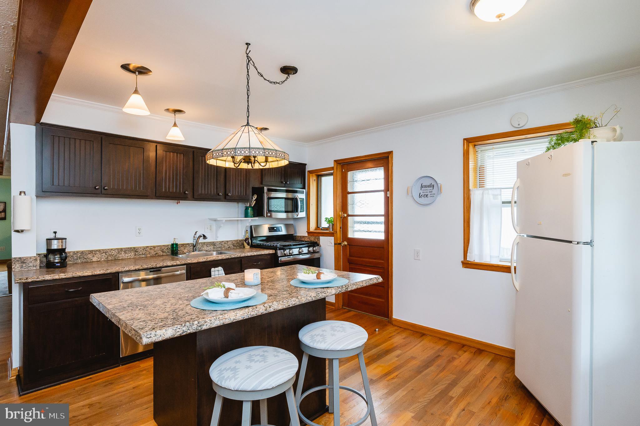 ELMWOOD - Residential