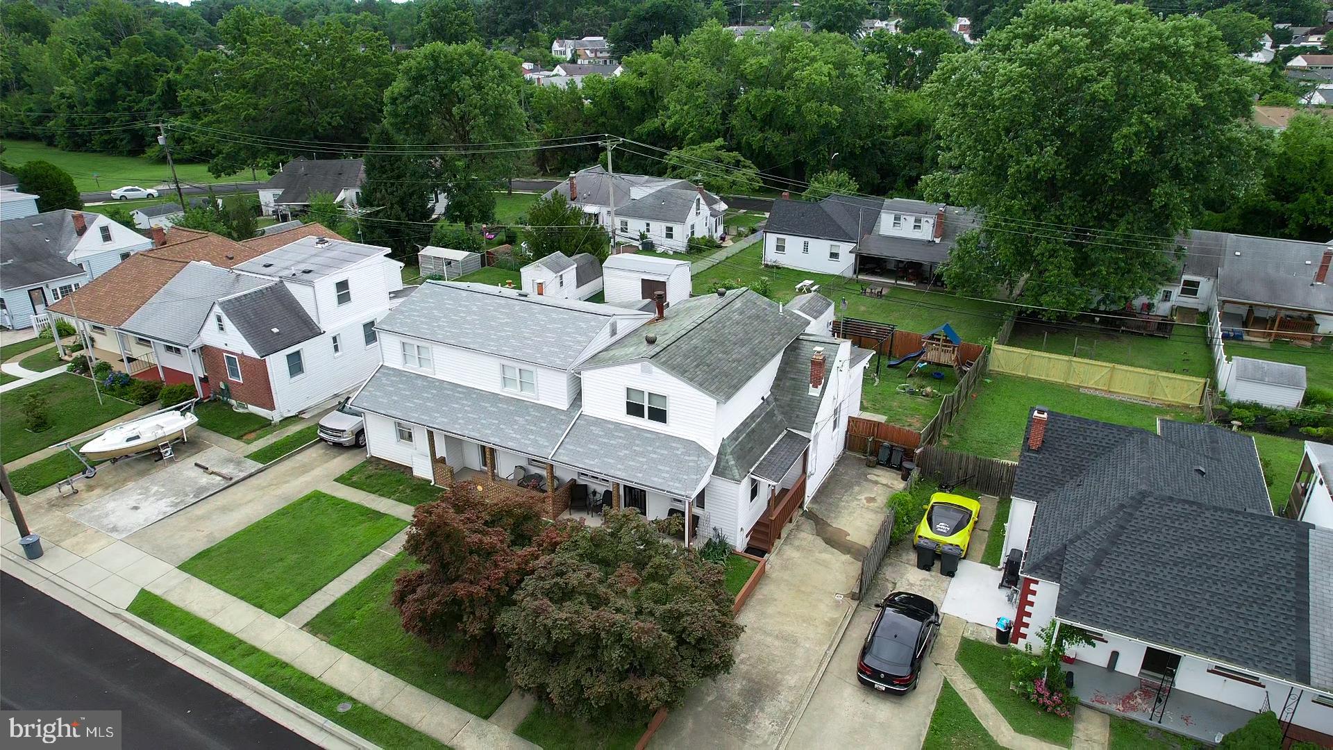 ELMWOOD - Residential