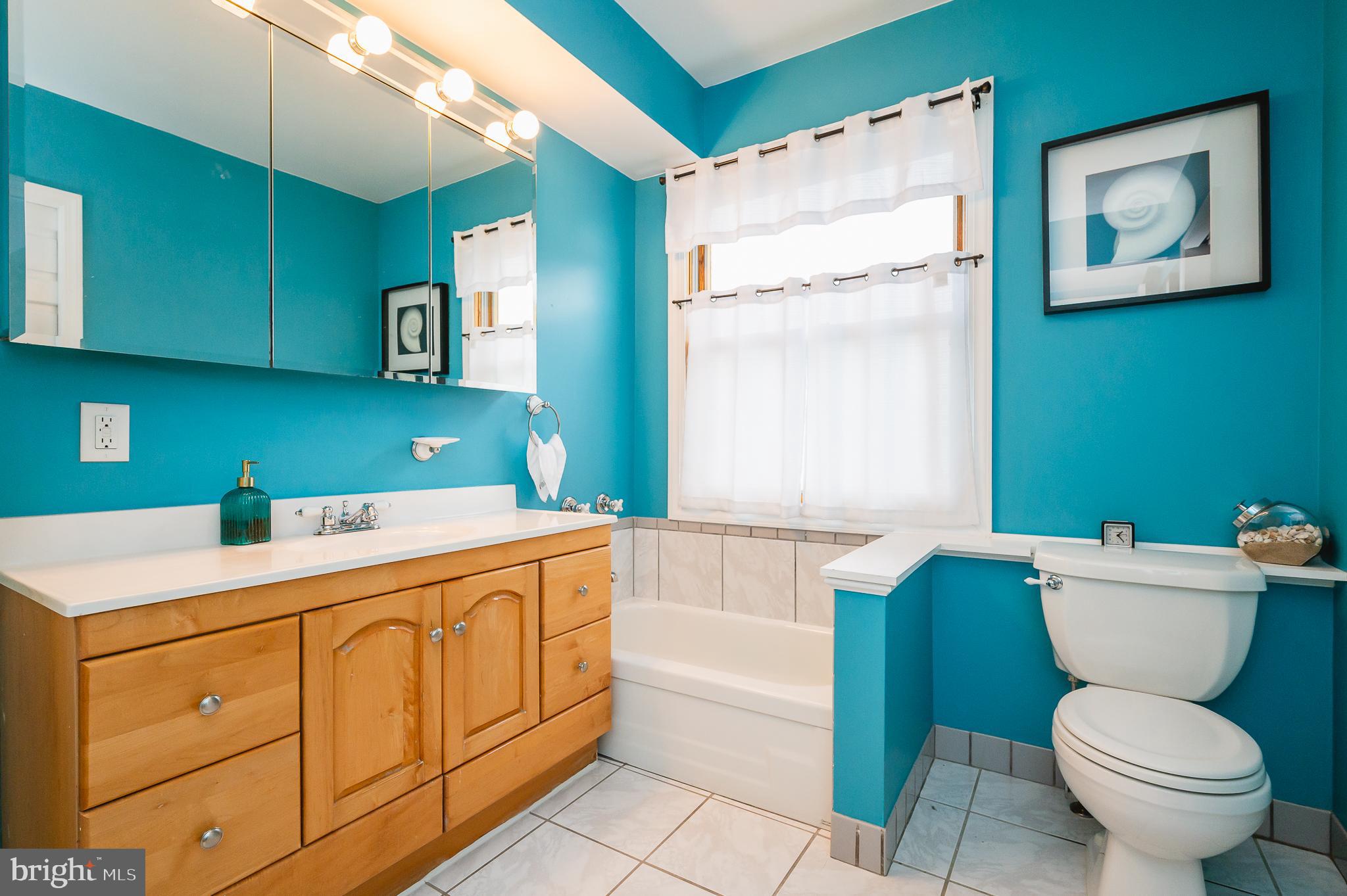 ELMWOOD - Residential