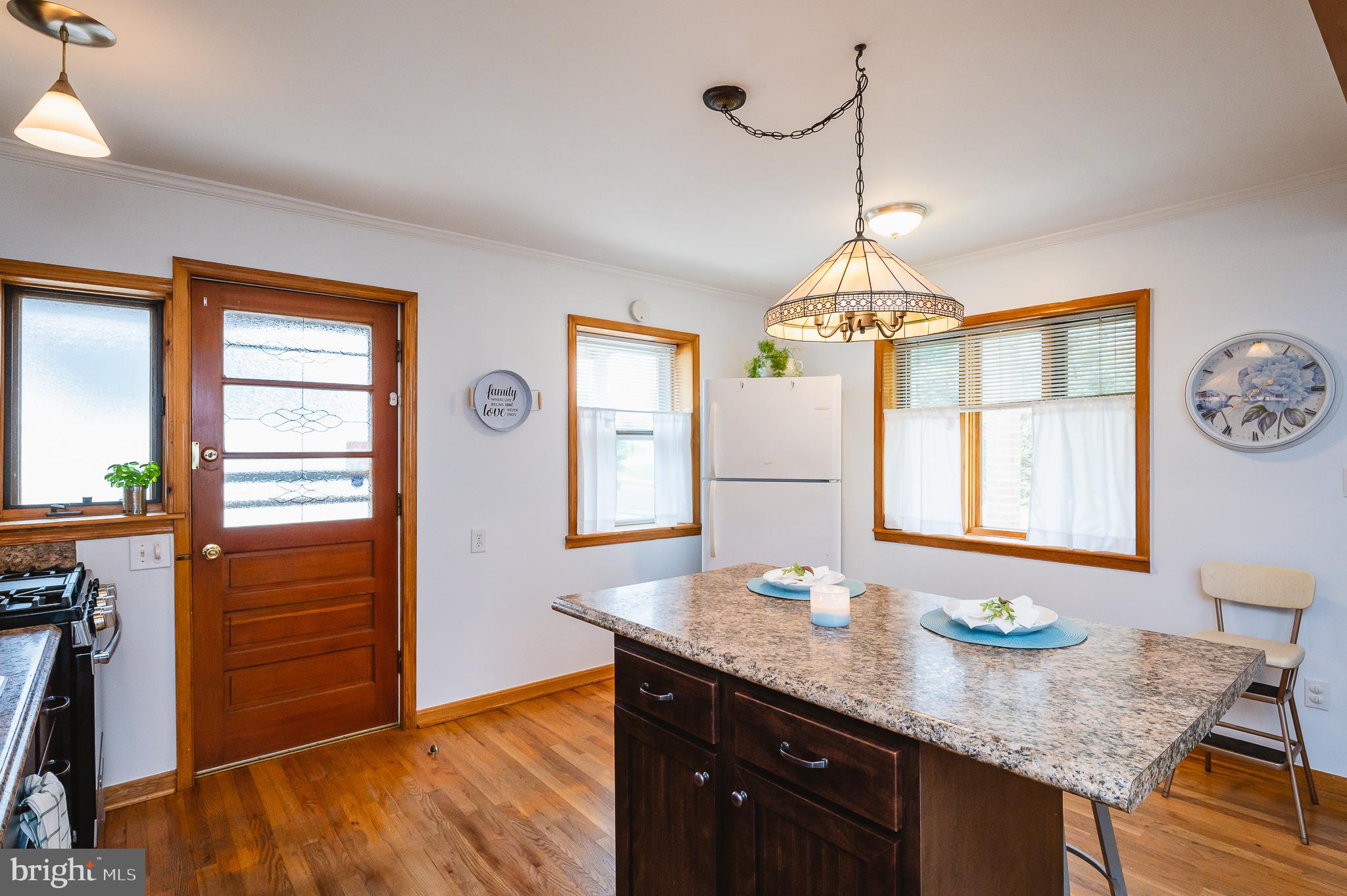 ELMWOOD - Residential