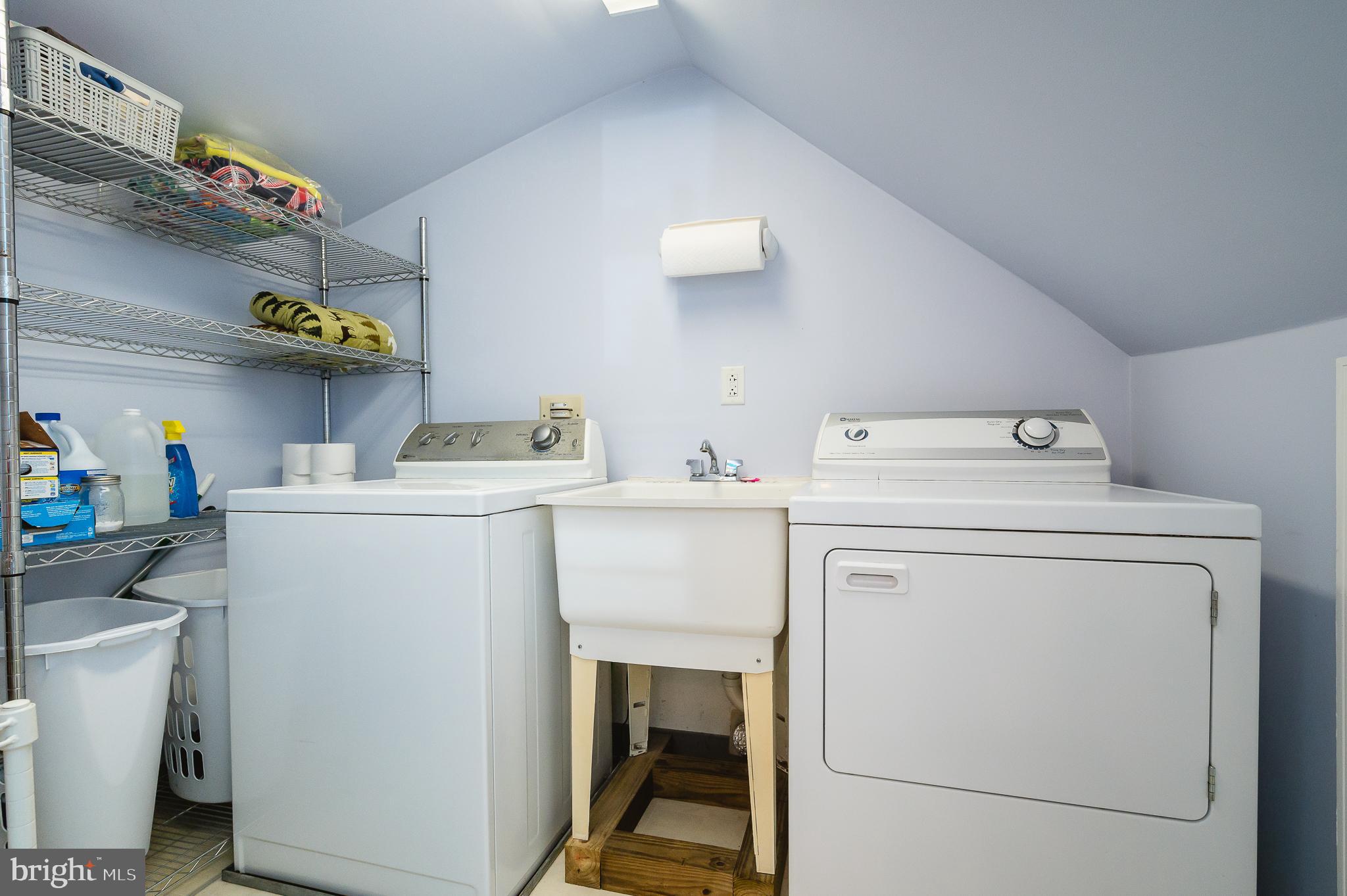 ELMWOOD - Residential