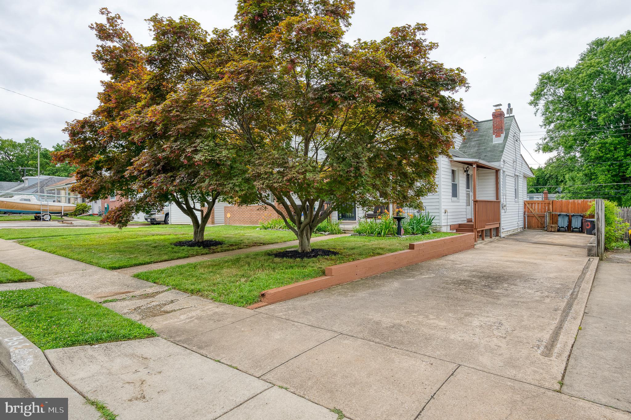 ELMWOOD - Residential