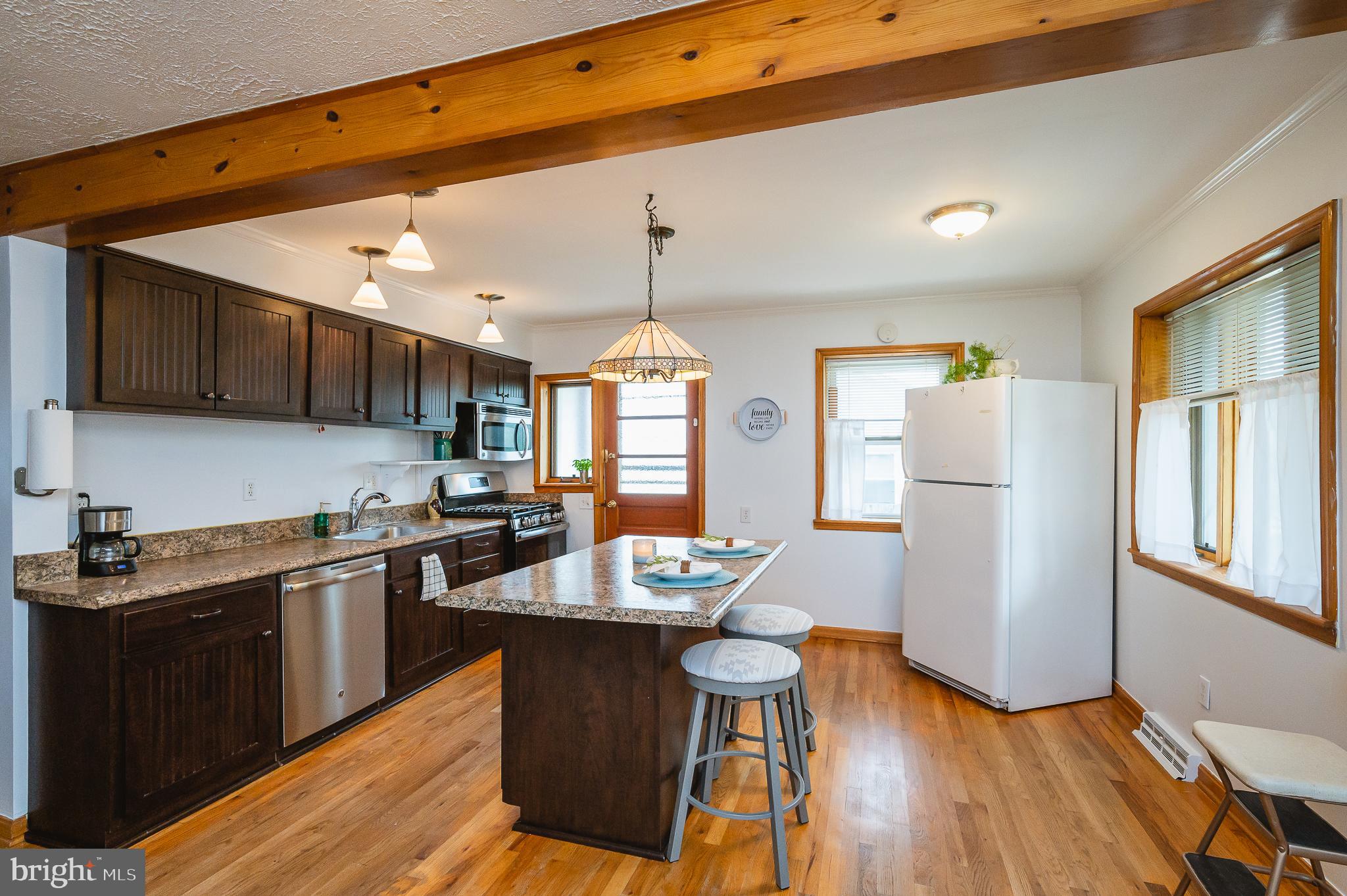 ELMWOOD - Residential