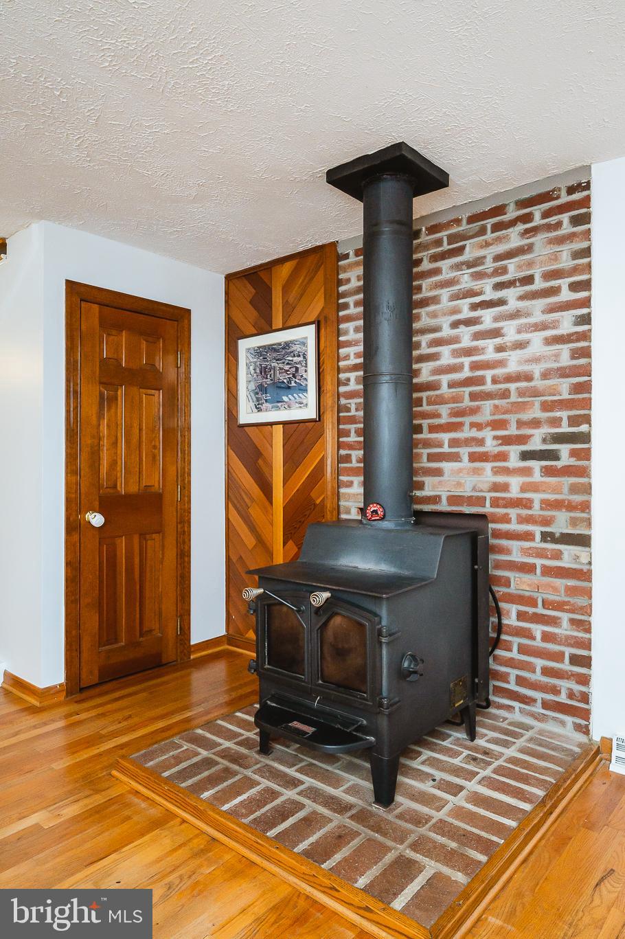 ELMWOOD - Residential