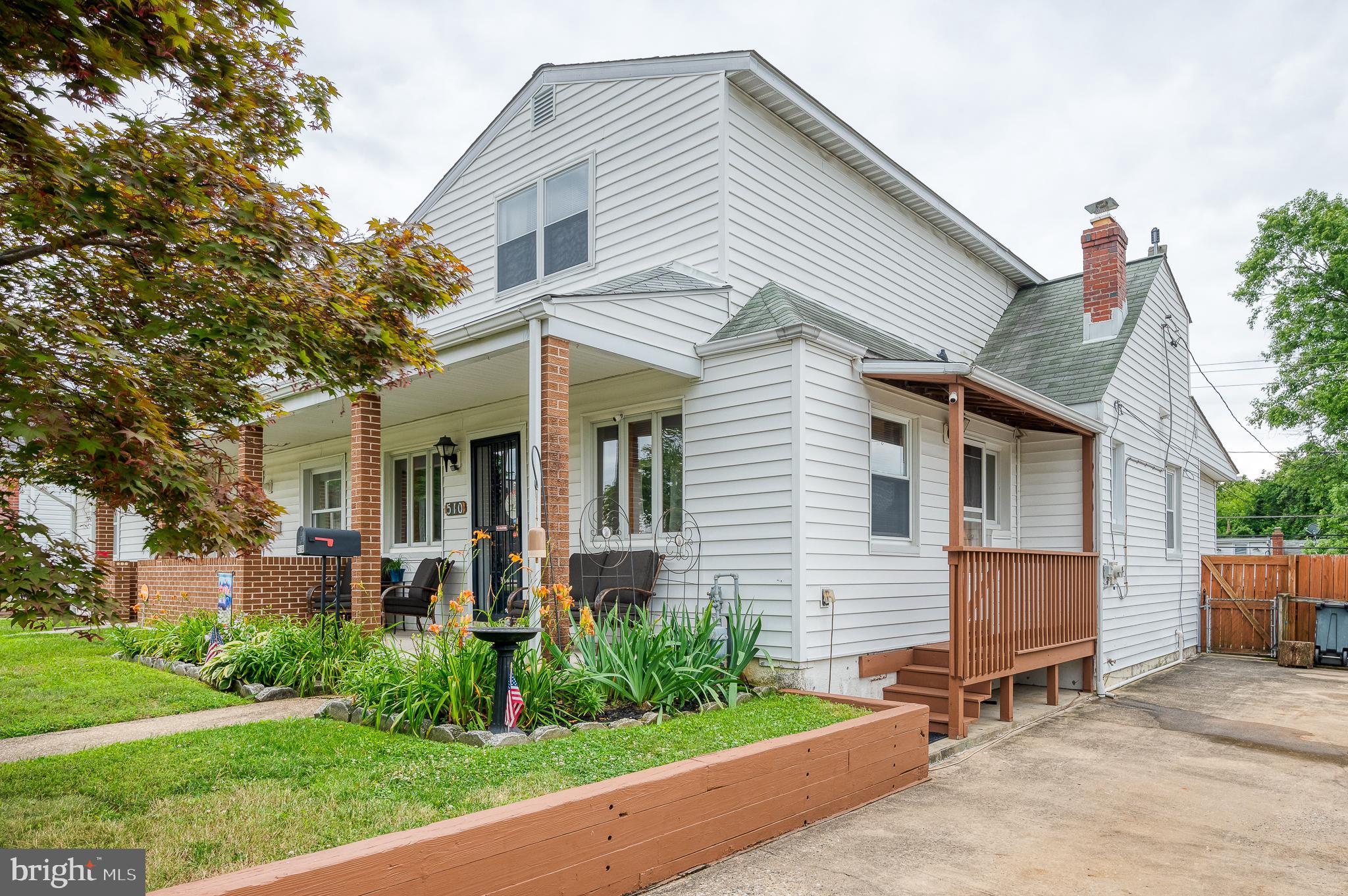 ELMWOOD - Residential