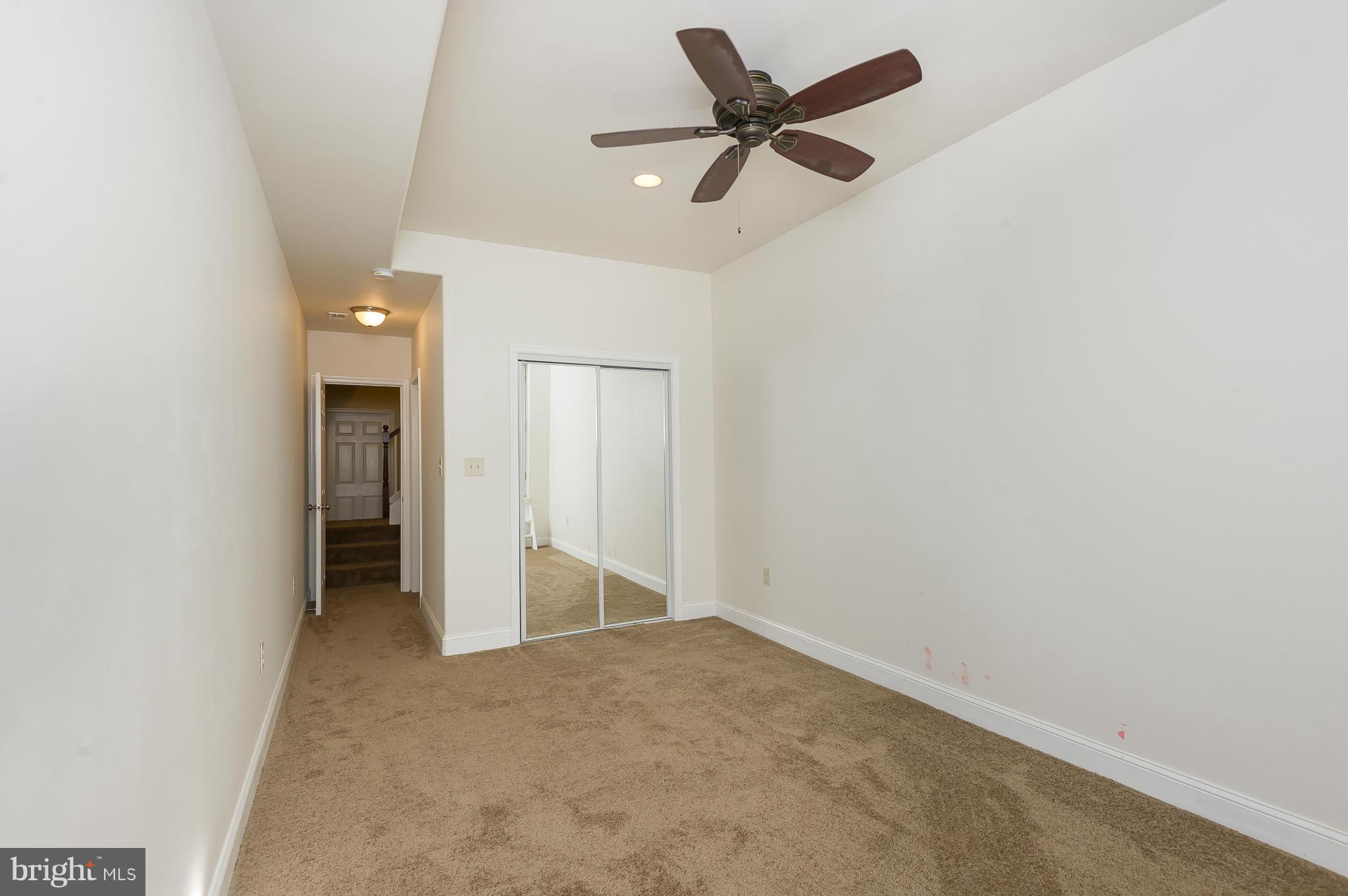 LOCUST POINT - Residential