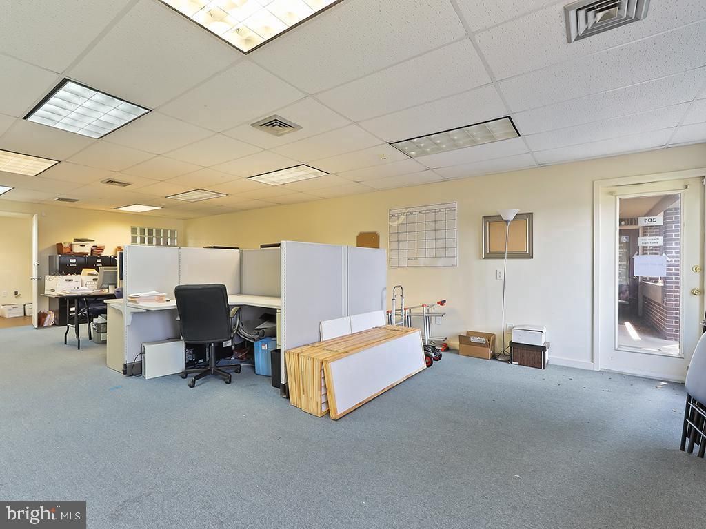 Photo of 174 Middletown Boulevard, LANGHORNE, PA 19047 (MLS # PABU2114682)