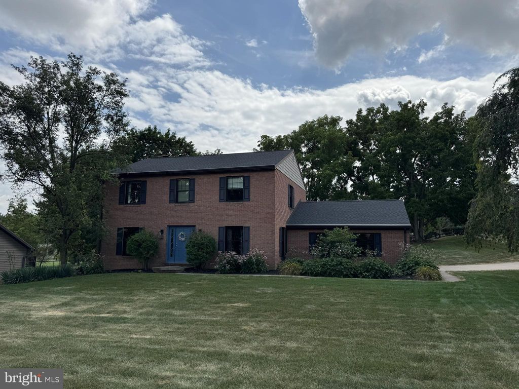 Photo of 1219 Sandpiper Drive, STATE COLLEGE, PA 16801 (MLS # PACE2517622)