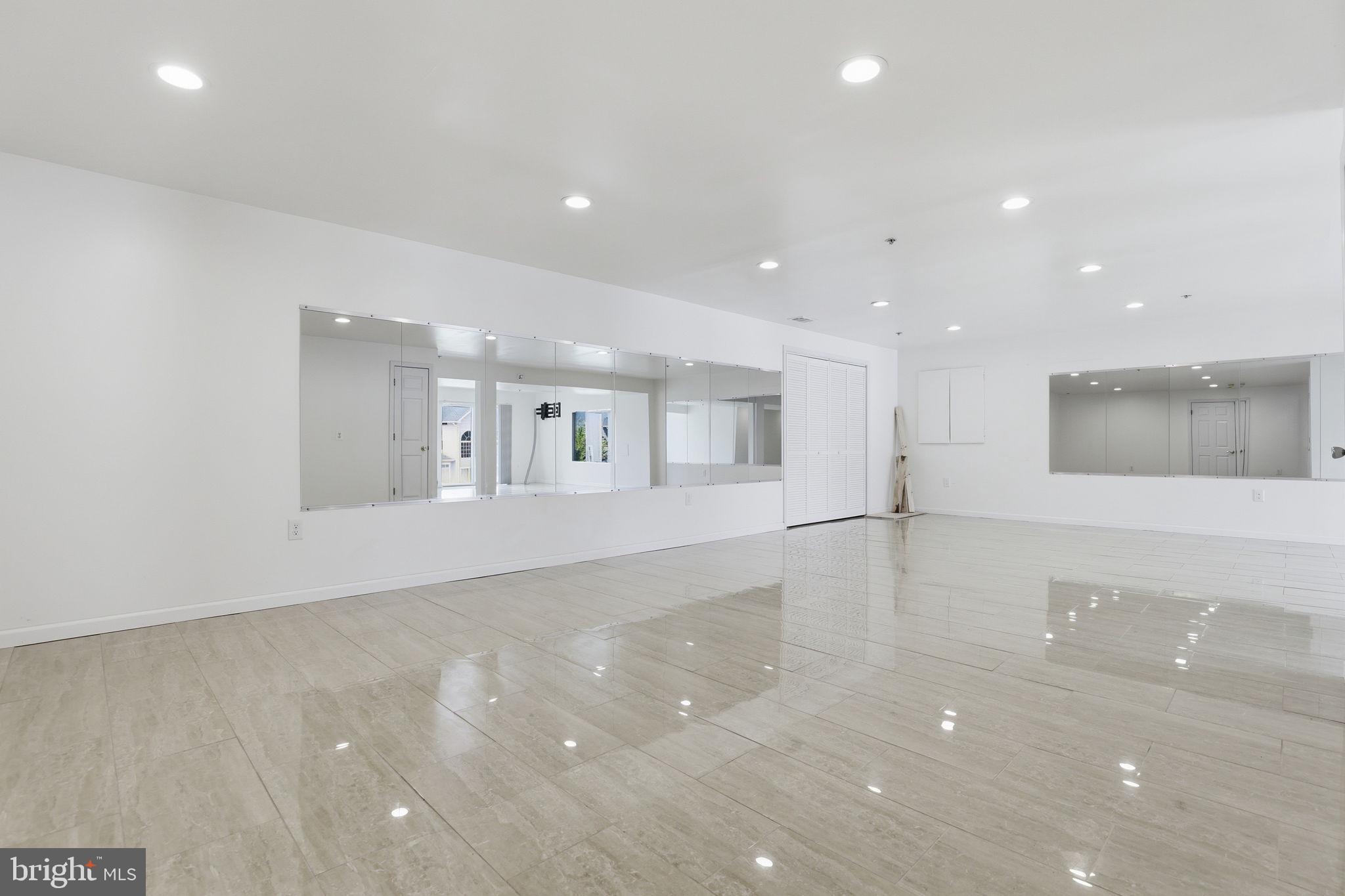 TARTAN SOUTH-PLAT FOUR> - Residential
