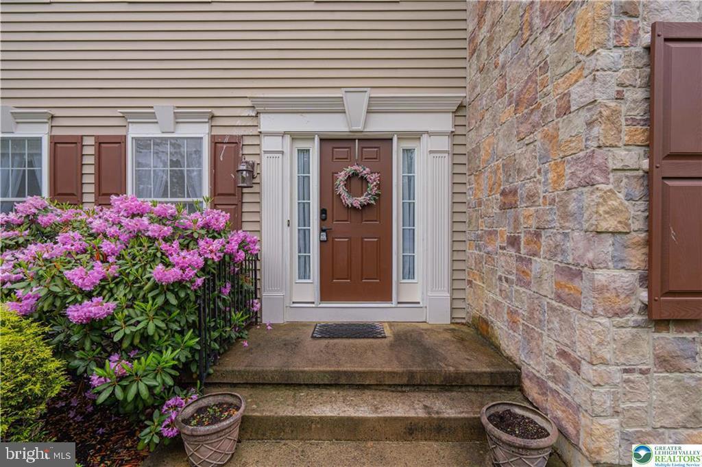 1471 TOURSDALE DRIVE