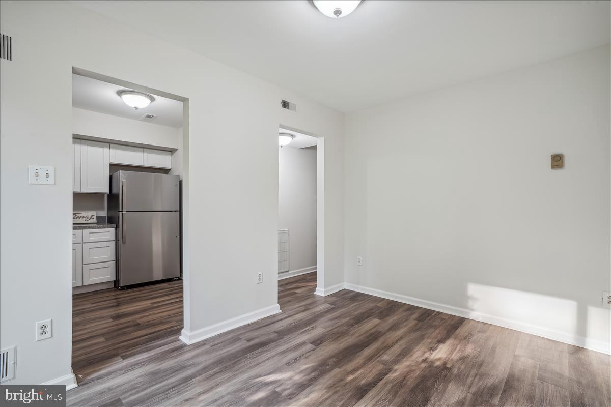 VILLAGE OF LONG REACH - Residential Lease