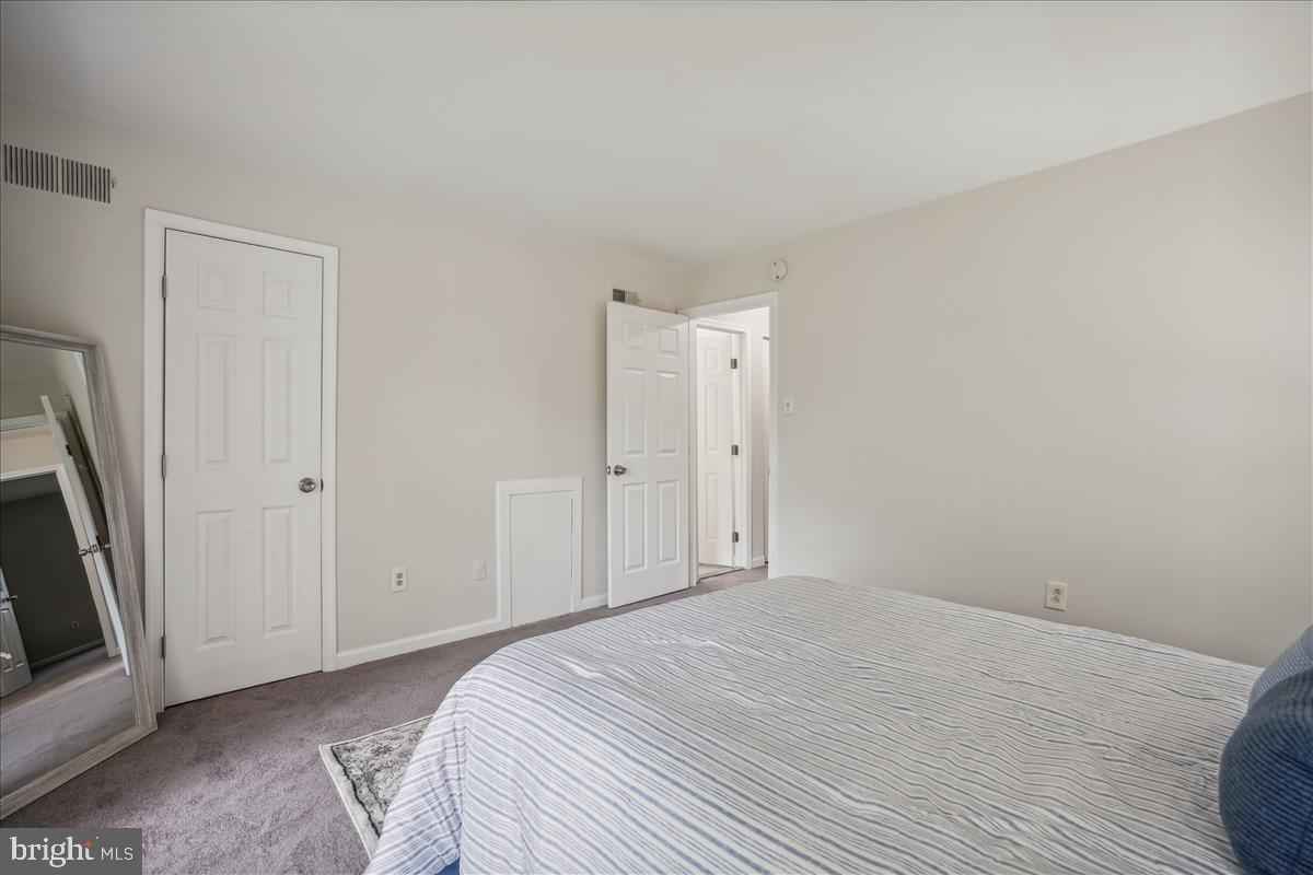 VILLAGE OF LONG REACH - Residential Lease