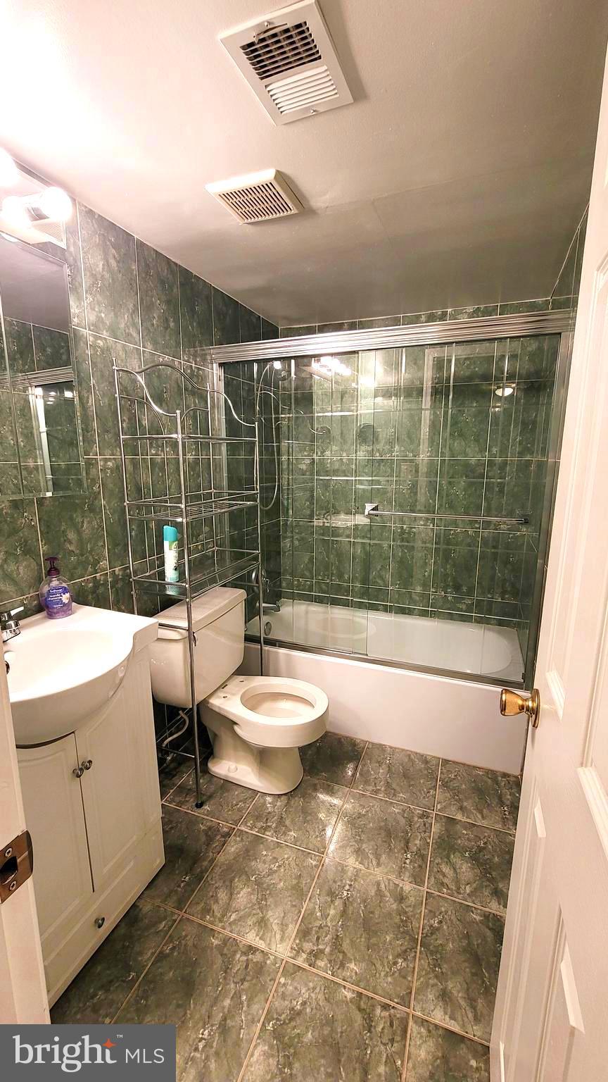 ROCKLAND RUN - Residential