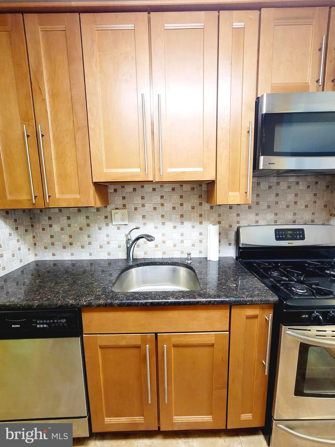 ROCKLAND RUN - Residential