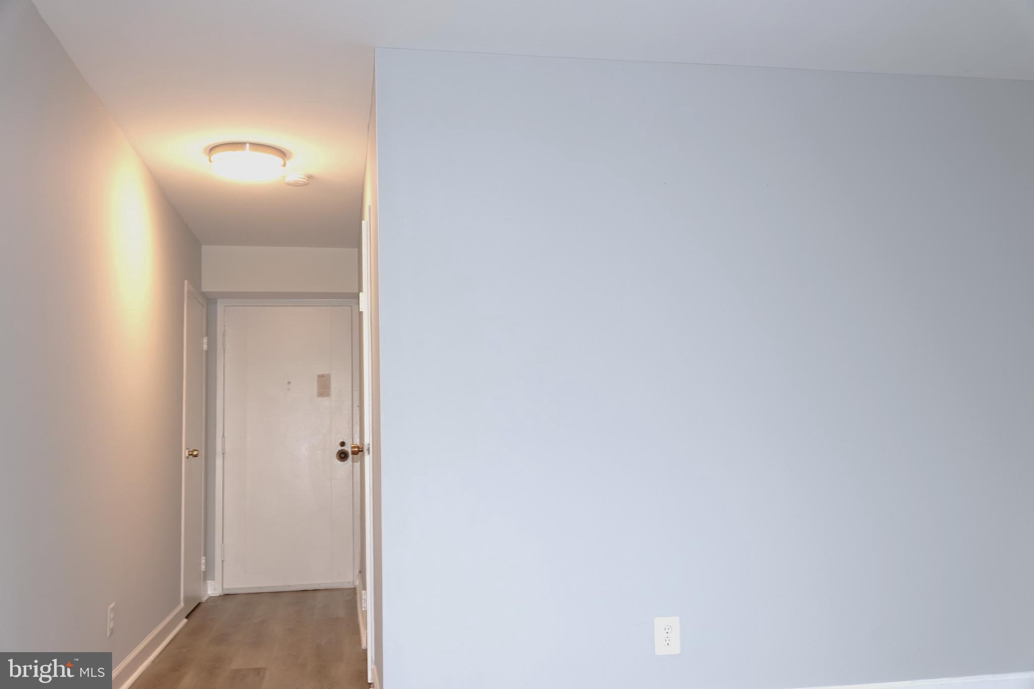 WASHINGTONIAN TOWER - Residential