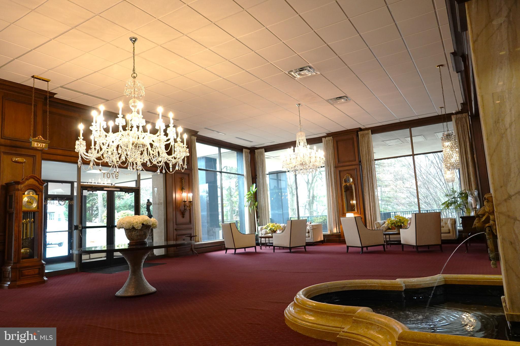 WASHINGTONIAN TOWER - Residential