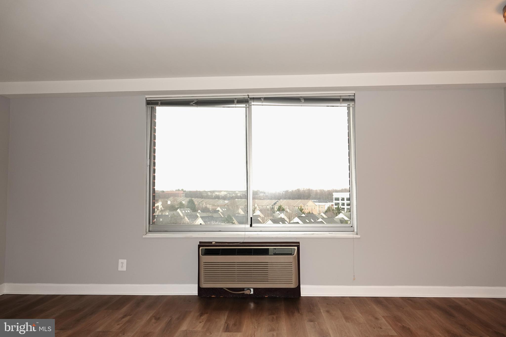 WASHINGTONIAN TOWER - Residential