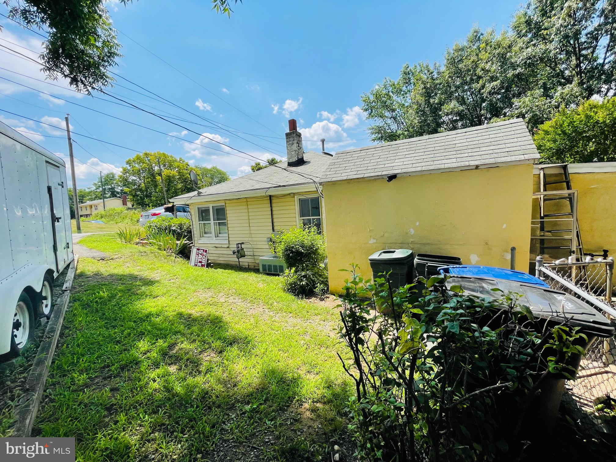 WAVERLEY HEIGHTS - Residential